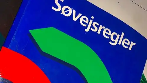 Alle der færdes til søs bør kende Søvejsreglerne